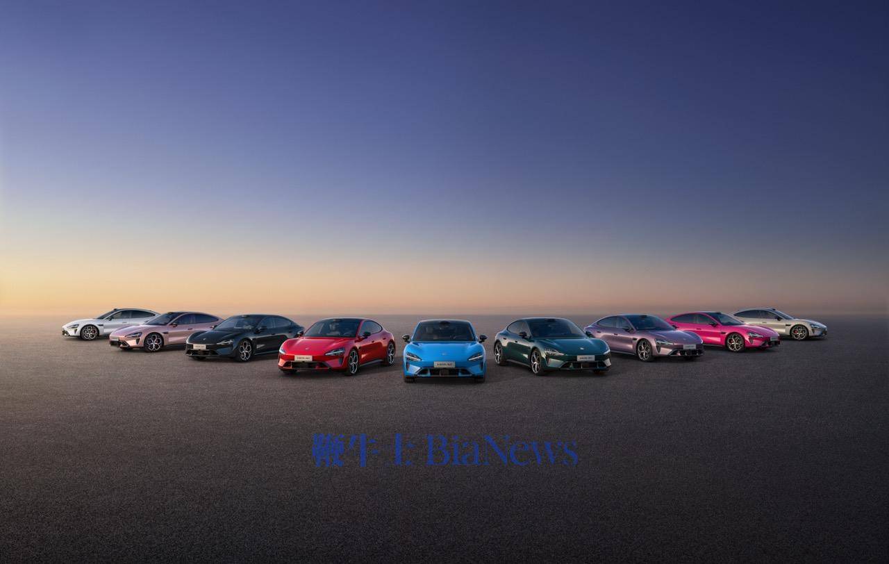 2026款起亚狮铂拓界SUV车型上市,“焕新一口价”10.99万元起