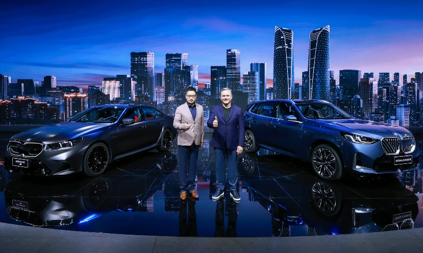 瞩“M”蓉城，驾趣“耍起” 全新BMW M5策马领衔，宝马集团13款新车闪耀成都车展