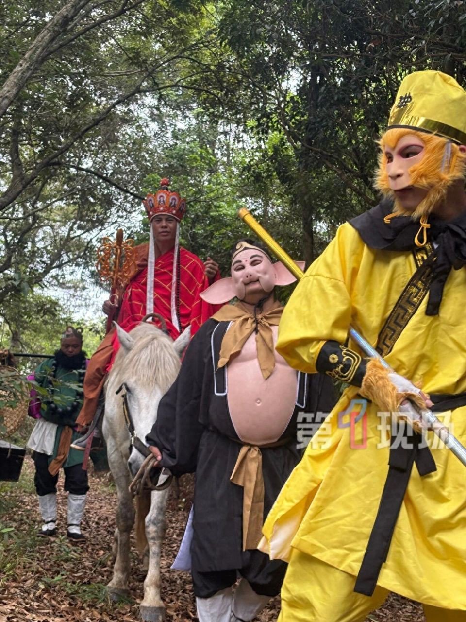 村民效仿《西游记》走西天取经路,打造“广西游记”,直播火遍全网!