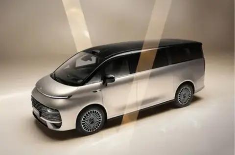 官图发布!吉利银河V900，该车定位中大型 MPV