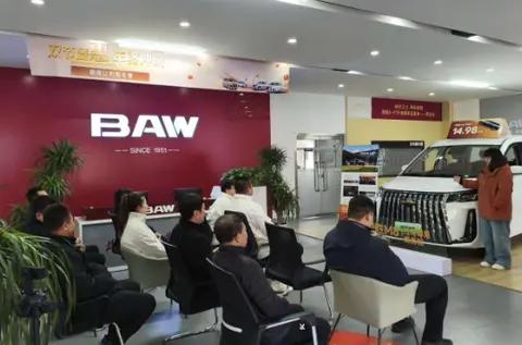 “国民MPV”锐胜M8,12.98万元起,人人皆上座