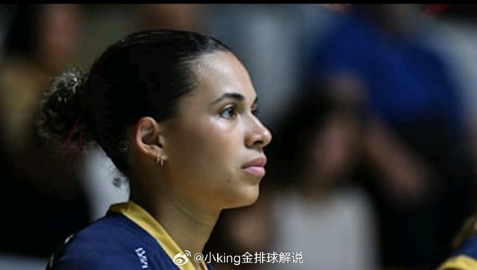 朱婷入选埃弗里·斯金纳的梦幻阵容对中国排球有何象征意义？