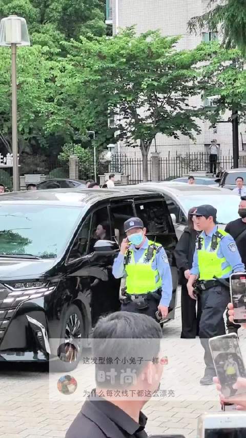 赵露思~上海OLLY品牌活动路透 全套粉色系妆造主打健康、清新、轻甜路线