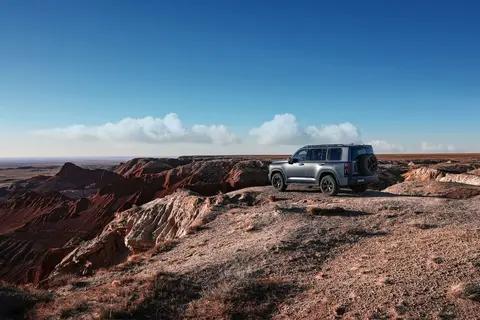 二代哈弗 H9 穿越版 23.29 万起，1400km 无补给