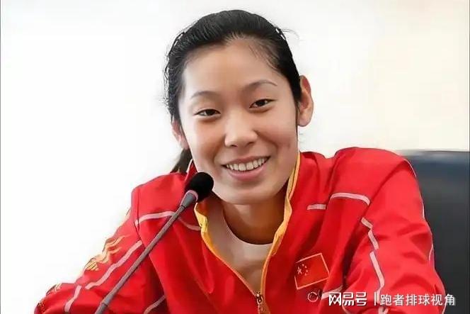 官宣！杨涵玉入选，缪伊雯无缘，凑够30人，中国女排大名单公布