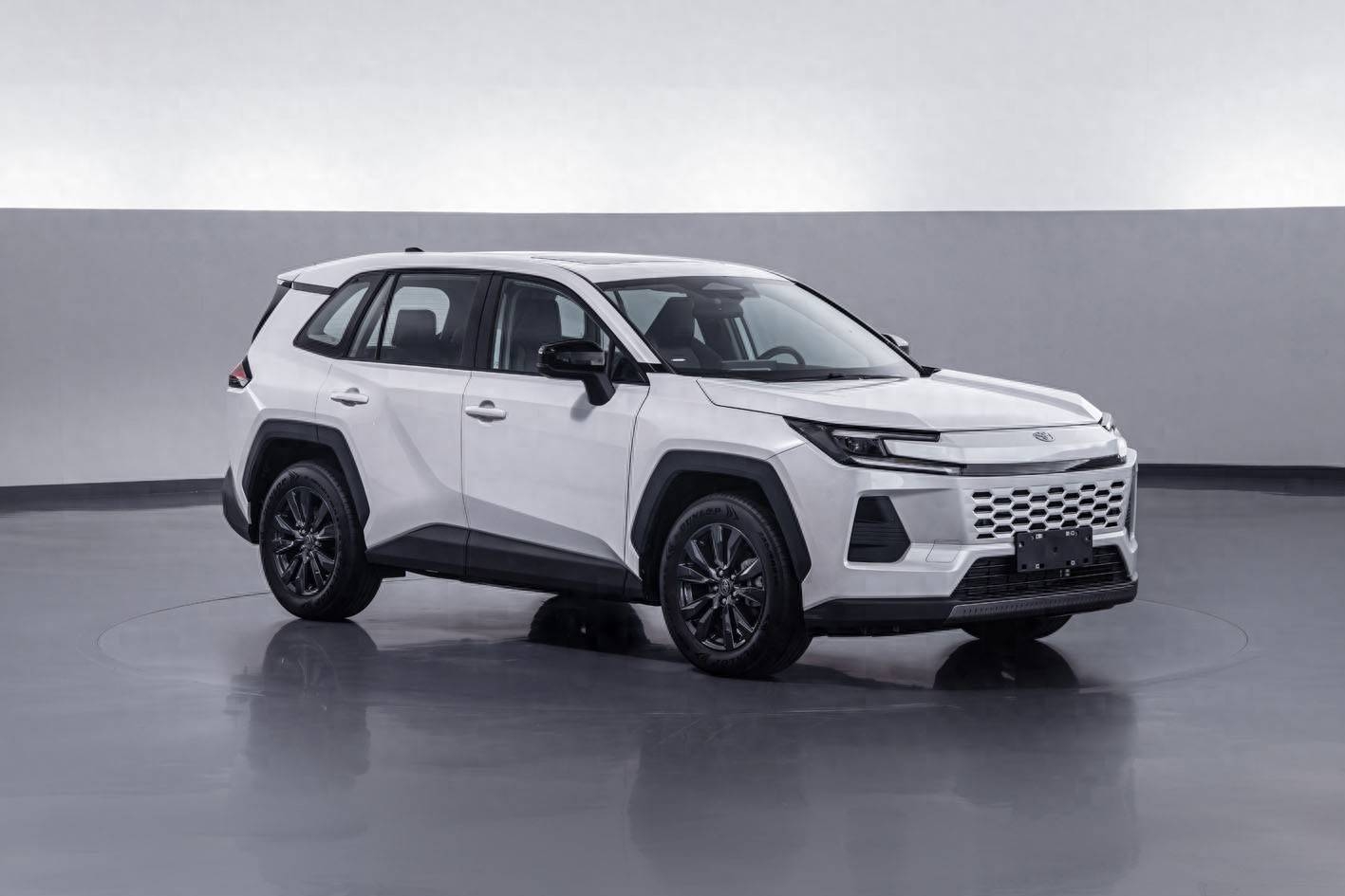 全新广汽丰田威兰达不加长，2.0L混动17万能维持销量吗 | BitAuto UK