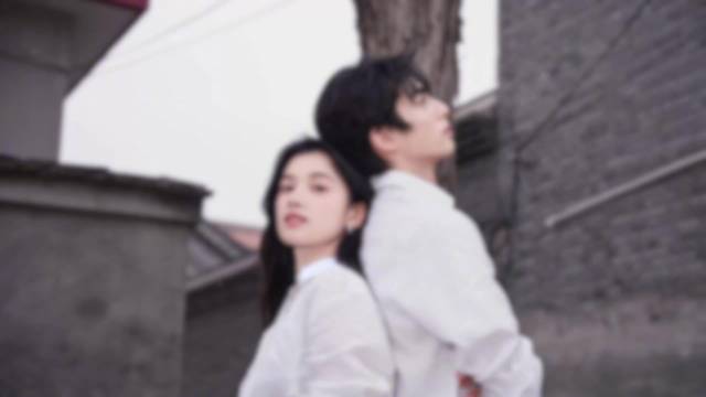 宋威龙张婧仪暮色白衫芭莎大片曝光，新剧野狗骨头将播