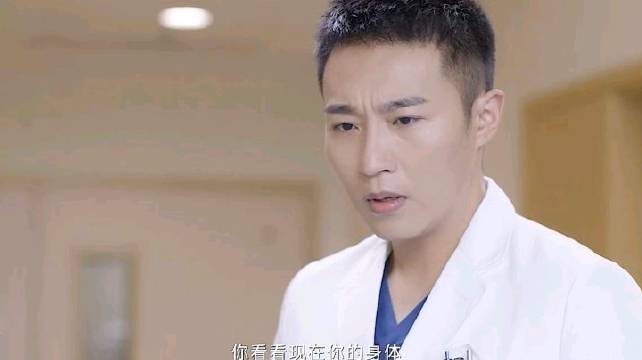 女律师拒服抗排药威胁换心，涉事医生回应
