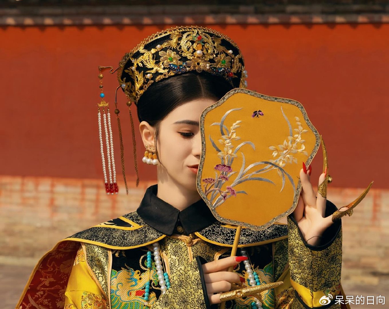 又一华裔乒乓球女神崛起，英姿飒爽明艳动人，妈妈竟是王楠前队友