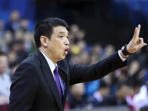重回球场，闵鹿蕾回归，新球队曝光，已带队训练，曾率首钢夺冠