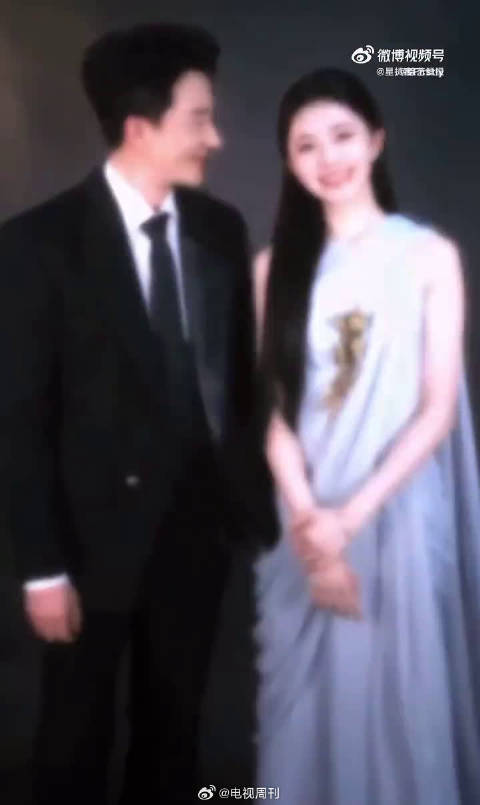 520物料甜度恰到好处，温柔互动满是真诚，气质般配默契十足，妥妥的神仙组合