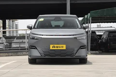 小鹏X9增程版实测解析 30万级MPV实力到底如何