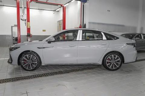 实测2025款艾瑞泽8 2.0T AT御 油耗:2.0T动力级,通勤代步超省钱