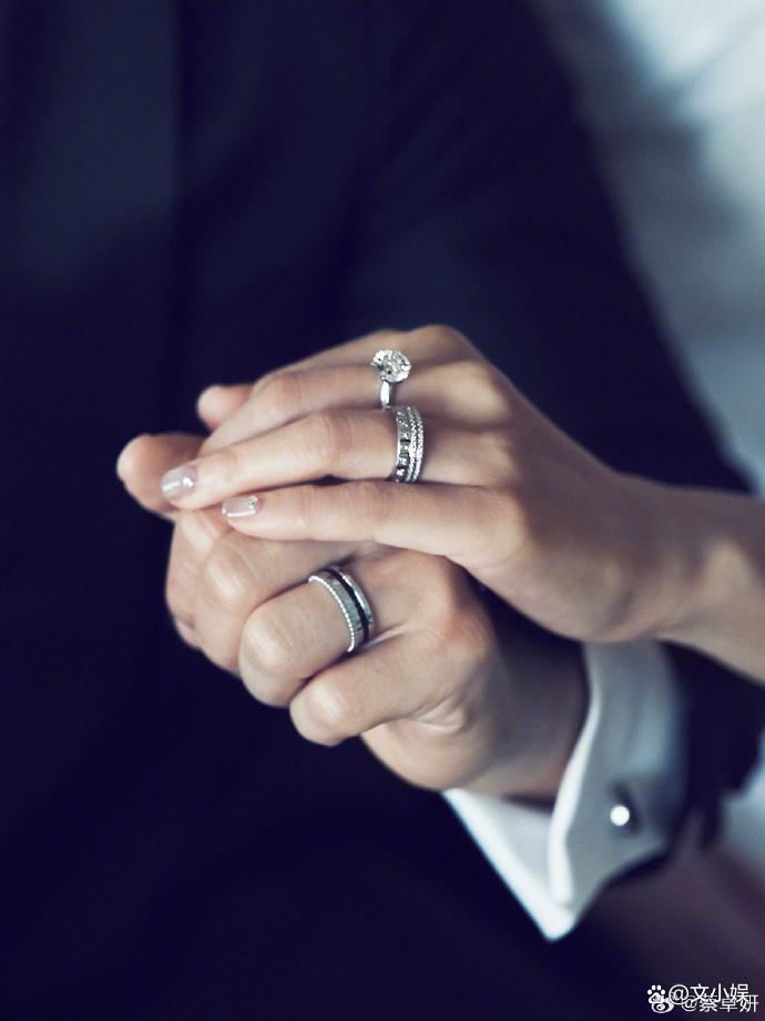 阿Sa蔡卓妍官宣结婚,晒出婚纱照和钻戒
