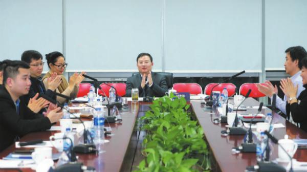 场景 覆盖率 商业模式 谁才是“5G+汽车”命门?