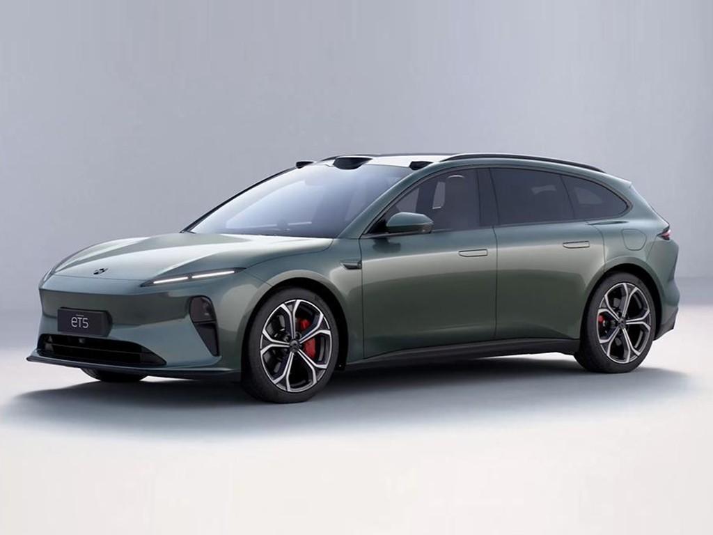 30万内买豪华旅行车,奥迪E5 Sportback和蔚来ET5T,谁更好?