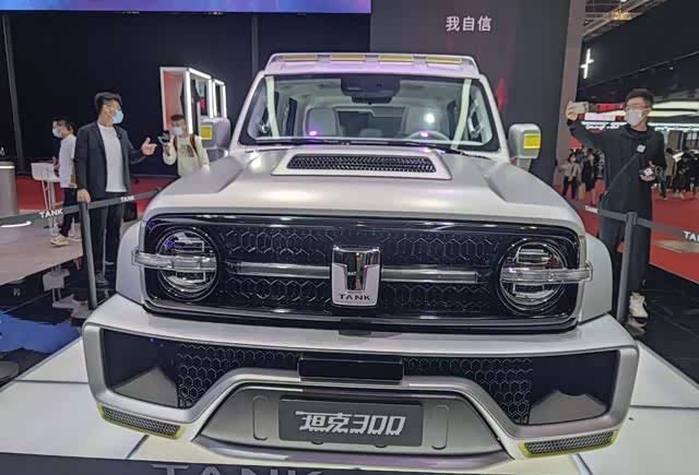 赛博坦克300价格公布,30.8万元就可以买到的国产“奔驰大G”