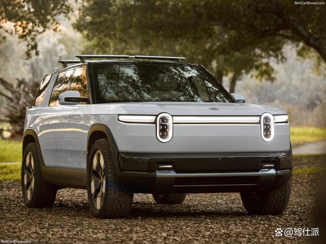 美国新势力Rivian连发三款纯电新车,美式简约造型比特斯拉更好看