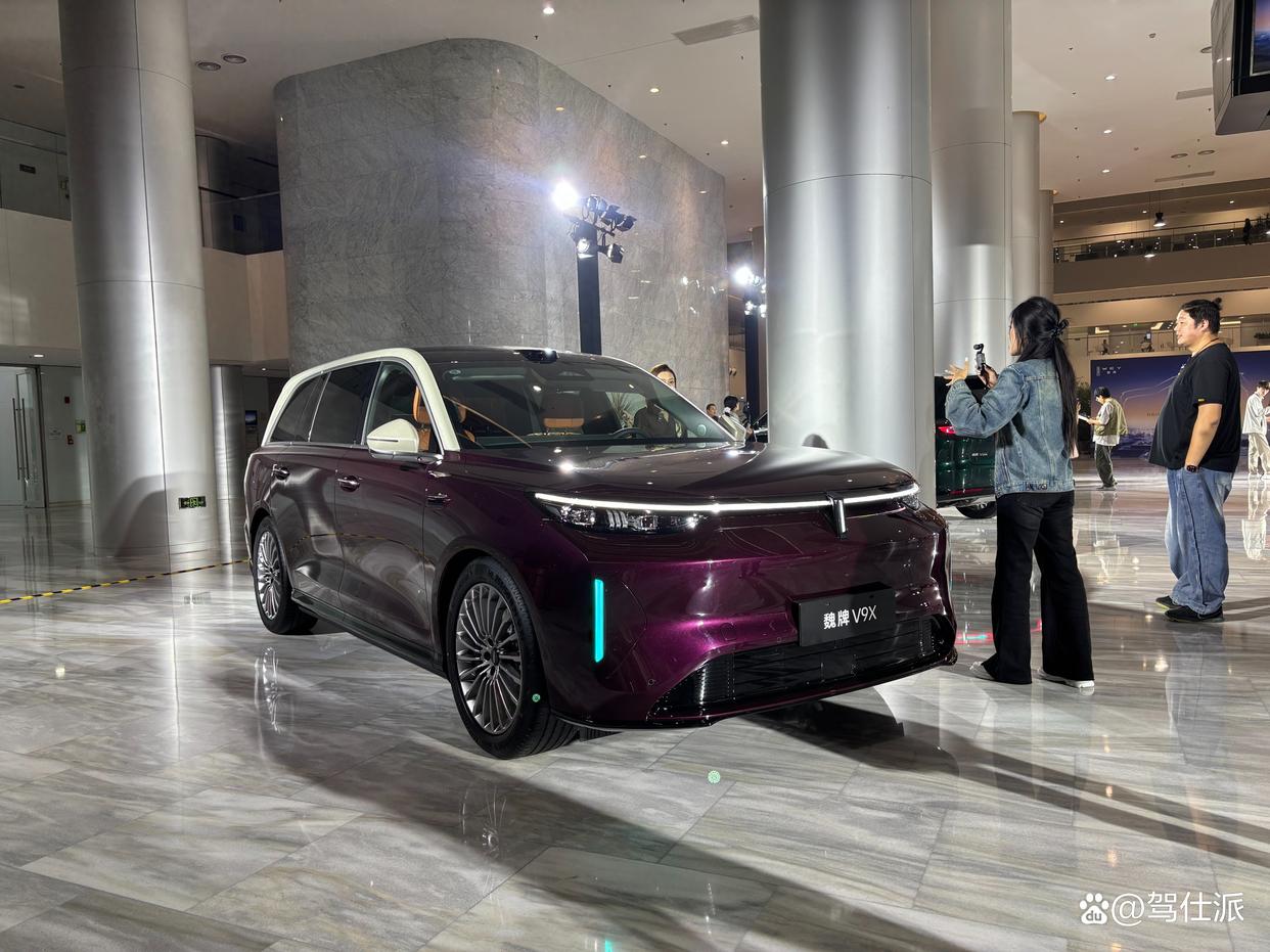 魏牌V9X预售发布,预售37.18万元起,有水分但不多