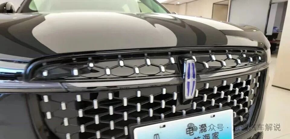 林肯航海家油电混动车型:31万左右值不值?这车香,但也不是没毛病