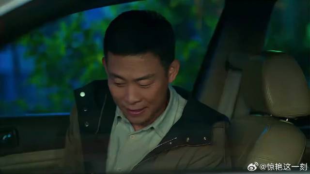 孟钰当线人被警察抓回来 安欣只顾拍照，难怪追不到媳妇