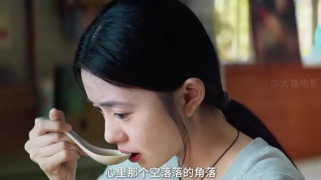 迟来告白信揭开青春遗憾，女子读懂贺卡错过真爱