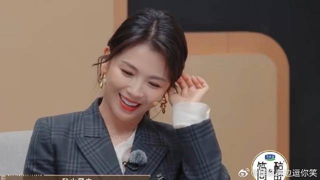 导演放出刘涛年轻时候照片，这才是纯天然美女，实在太漂亮了！