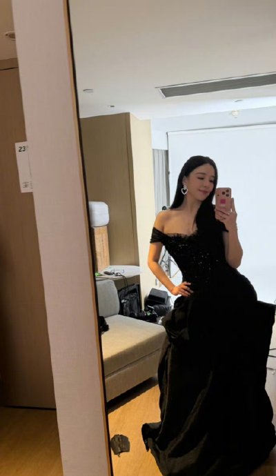 阚清子在2026年参加的综艺节目《乘风2026》中表现如何？