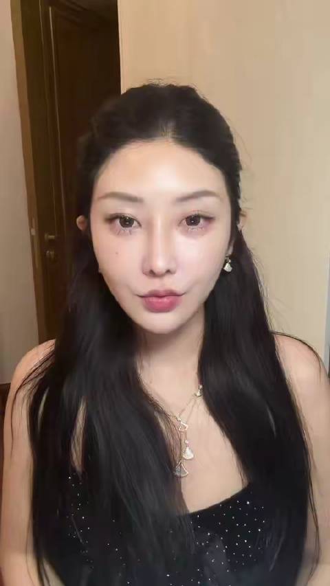 赵露思美得令人屏息，心动来得太突然——我沦陷了！