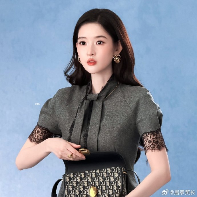 王玉雯工作室针对《铁证》换角发布的‘档期冲突’声明具体说了什么？