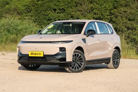 试驾零跑B10,纯电紧凑型SUV,激光雷达大空间长续航
