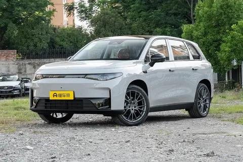 零跑C10新车换代升级,新增多项配置,605km续航更长,加量不加价