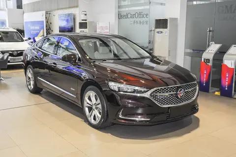 2.0T油耗6.9L,车长超5米的合资豪华中型车,价格不贵,别克君越