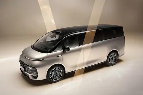 新车  1.5T增程动力/广州车展亮相,吉利银河V900官图,竞争小鹏X9