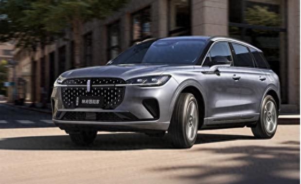 瞄准Q3/X1,2025款林肯冒险家上市,起售价23.58万元-汽车之讯
