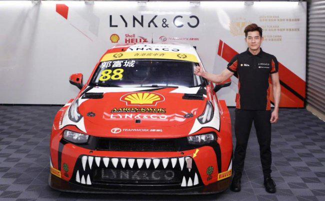 领克 03+ TCR 双星竞逐，两代偶像宁波对决|tcr|宁波市|赛车|郭富城|韩东君|领克03