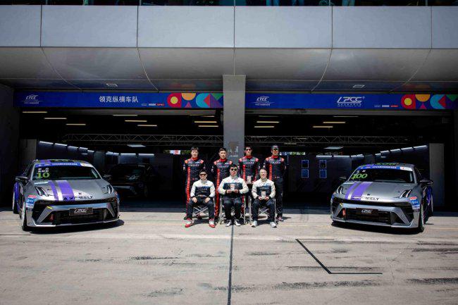韩东君携手领克 03TCR 赛车,上海赛道上演交付即高光