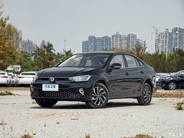 2026款大众朗逸新锐上市 售7.999万元起 综合油耗5.98L/100km