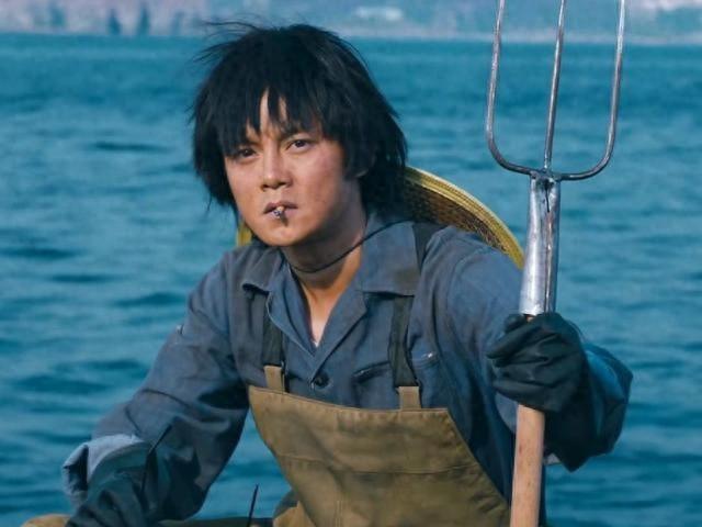 《夏洛特烦恼》:一场笑泪交织的荒诞与真实