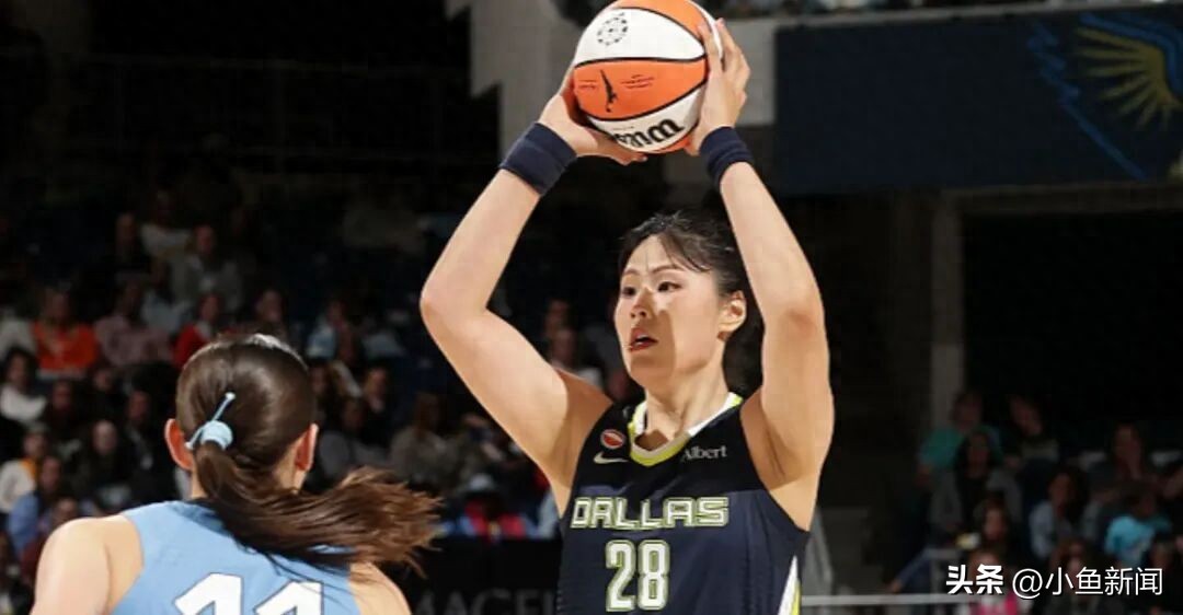 李月汝7分9板3助1断、佩奇24分，飞翼客场逆转天空！