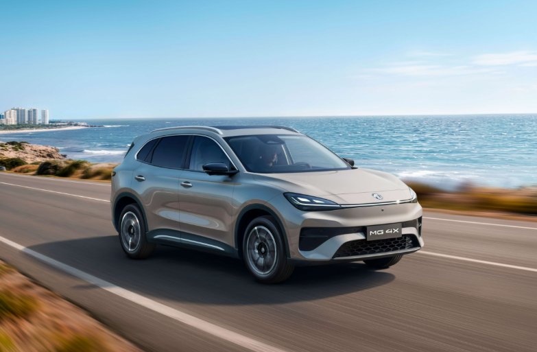 轴距2735mm,MG 4X尺寸直逼中型SUV  BitAuto