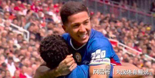 英超联赛焦点战报：利物浦1-1战平两轮不胜，欧冠席位恐难保