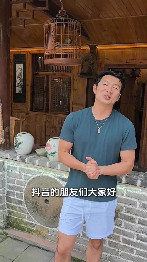 刘思慕携尚气芭比人气入驻抖音，将分享健身日常幕后花絮
