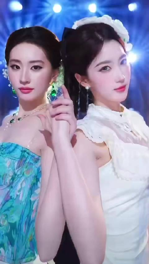 原来团播女神柳柳 早期长相与刘亦菲并不相像