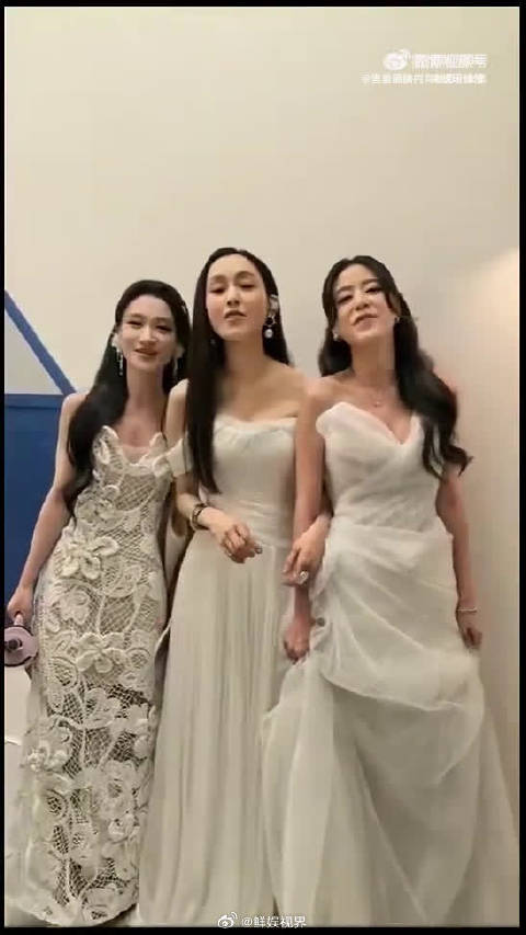 三人默契满分，气息衔接自然，和声和谐动听，尽显用心与专业态度