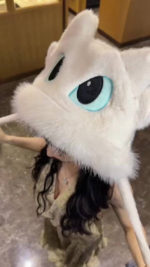 小猫愛吃薯片