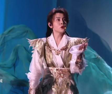 李小冉古风舞蹈惊艳观众