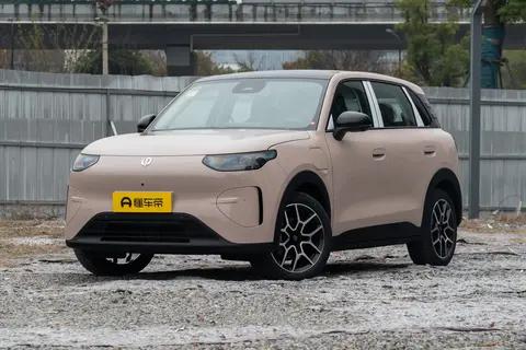 零跑A10正式上市,售6.58万起,定位小型SUV