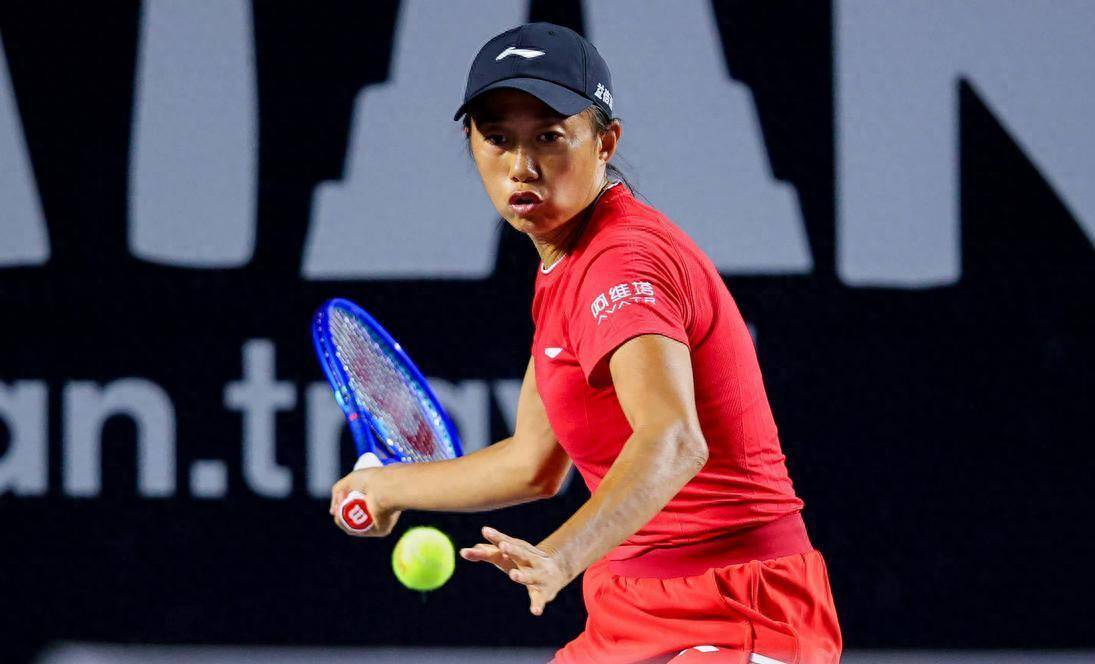 WTA5日下午消息！37岁张帅遭逆转一轮游！曾霸气夺冠的对手，现在却成她迈不过的坎