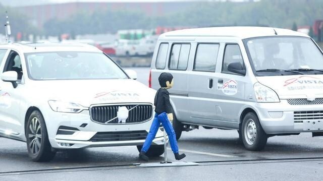 小鹏被打脸?AEB实测来了:阿维塔、极狐、理想、问界是第一梯队_新闻